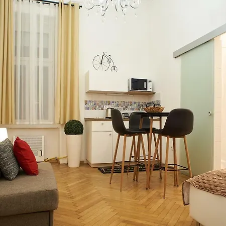 Claudia Apartments Budapest Exterior photo